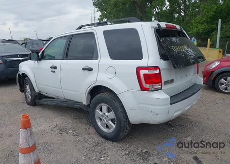 2009 Ford Escape Xlt from USA, damaged, VIN 1FMCU03709KB21411
